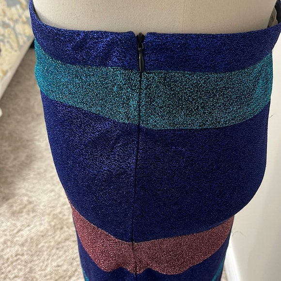 Three floor skirt - Picture 2 of 8